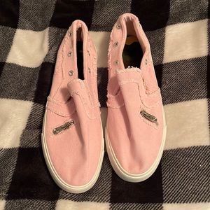 Pink Distressed w/ Zipper Detail Slip on Sneakers